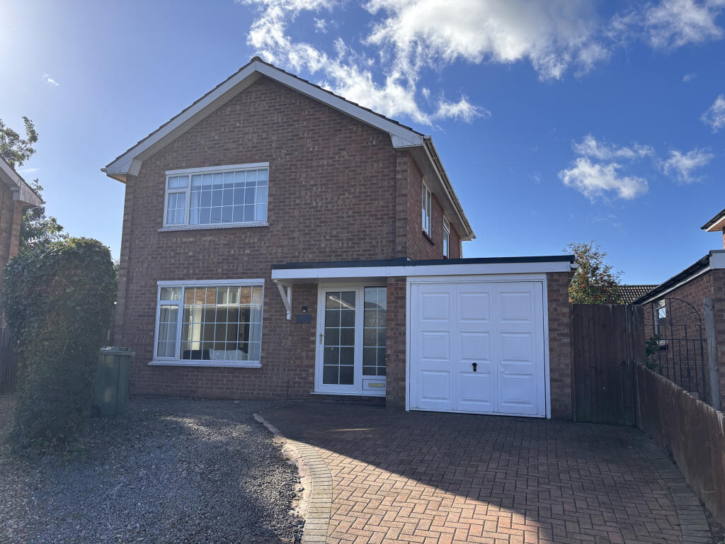 Main image of property: Rivermead, Newark, Nottinghamshire