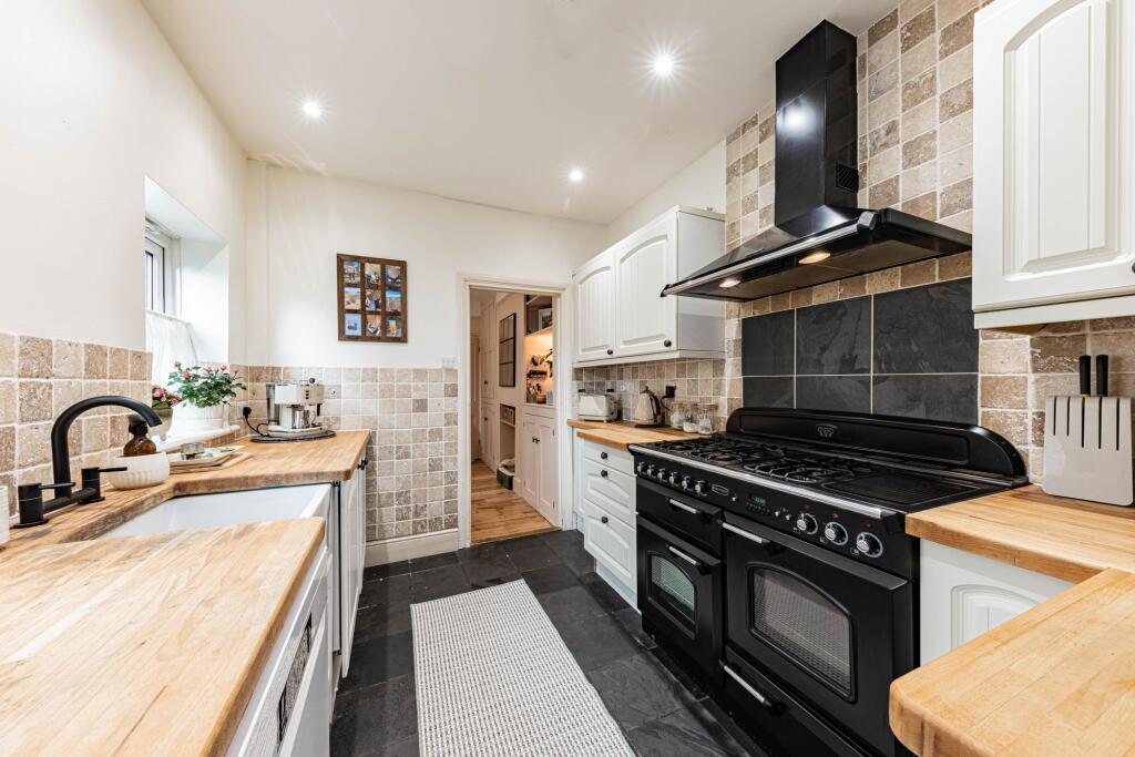Athelstan Road, Faversham, ME13 photo 4