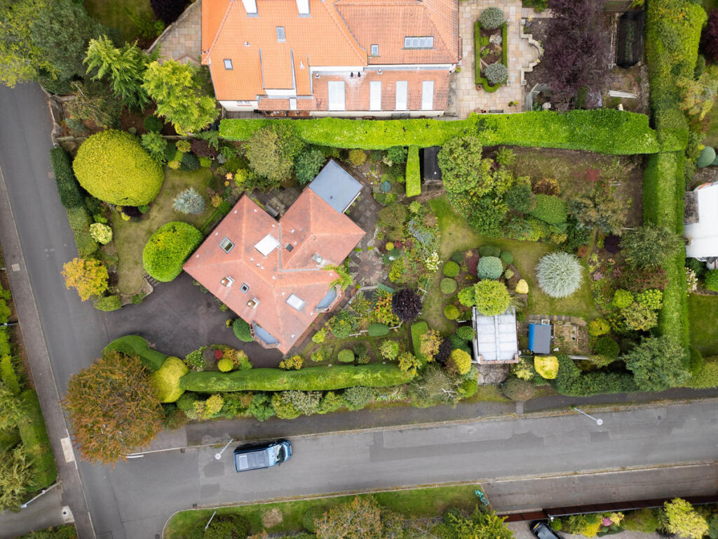 House in Edinburgh, Torphin, Colinton - View 2