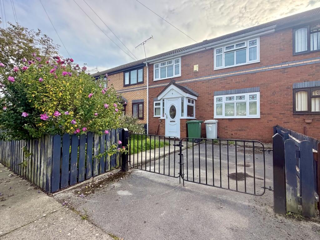 Main image of property: Moorfields Avenue, Prenton, Merseyside, CH43