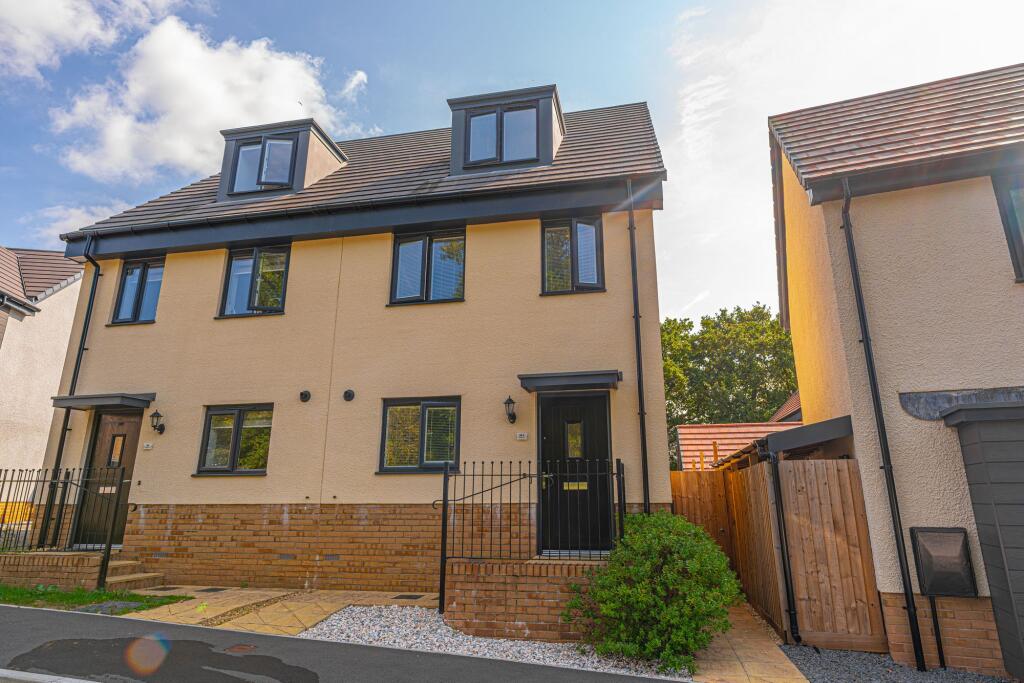 Main image of property: Rhodfa'r Eos, Pontrhydyrun, NP44