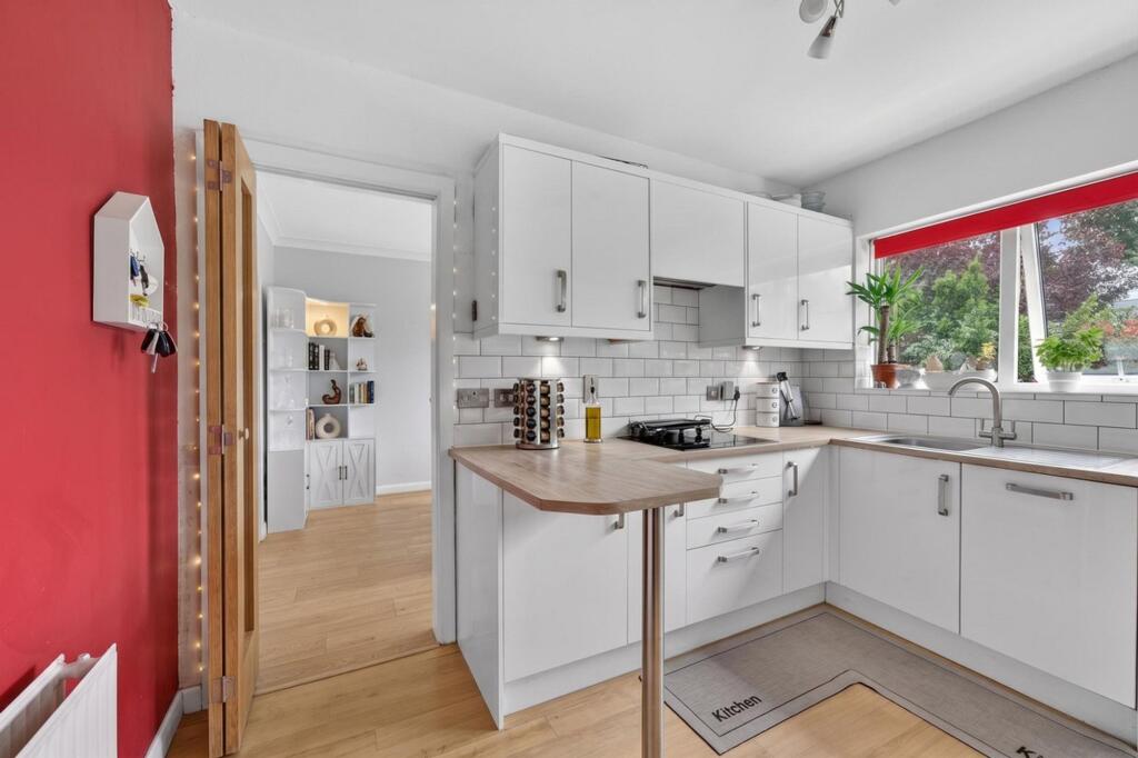House in Christchurch, Southbourne, Bournemouth - View 4