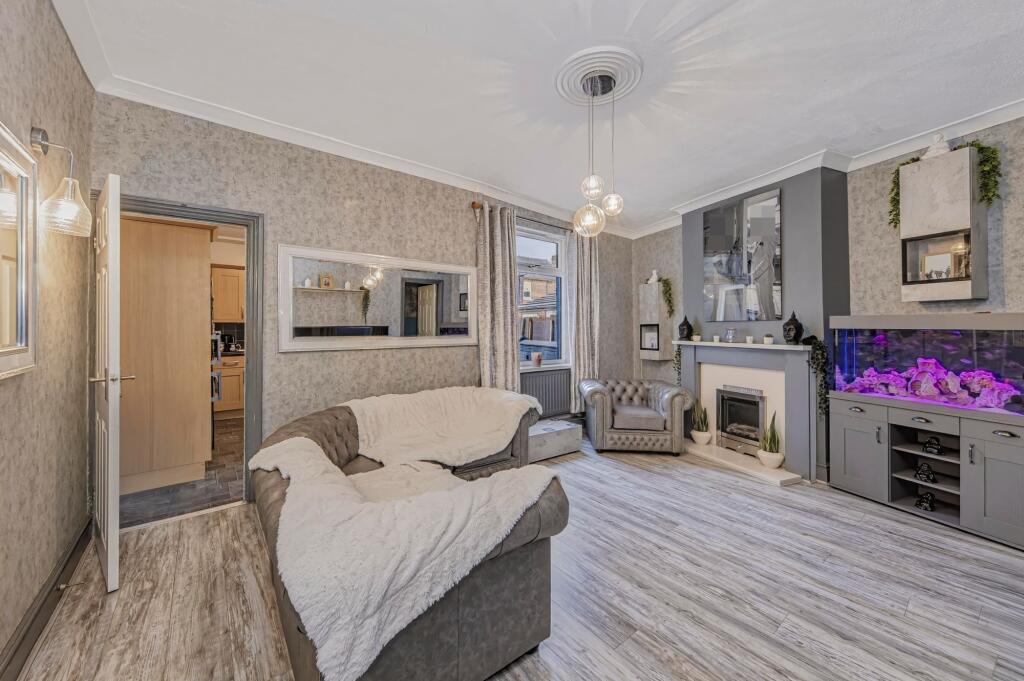 House in Stoke-on-Trent - View 4