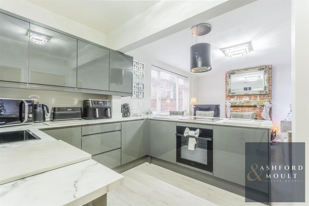 Main image of property: Baggaley Crescent, Mansfield