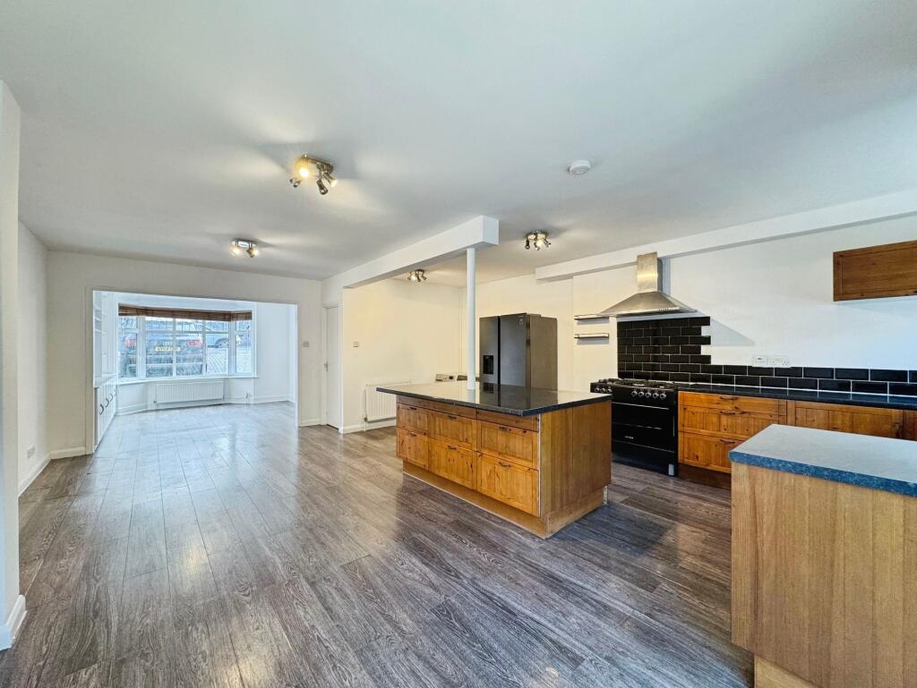 House in Harrow - View 5