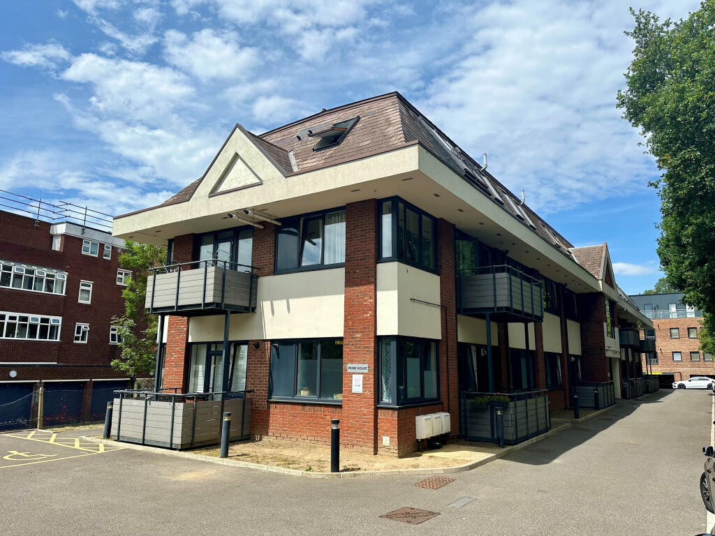 Main image of property: LEATHERHEAD