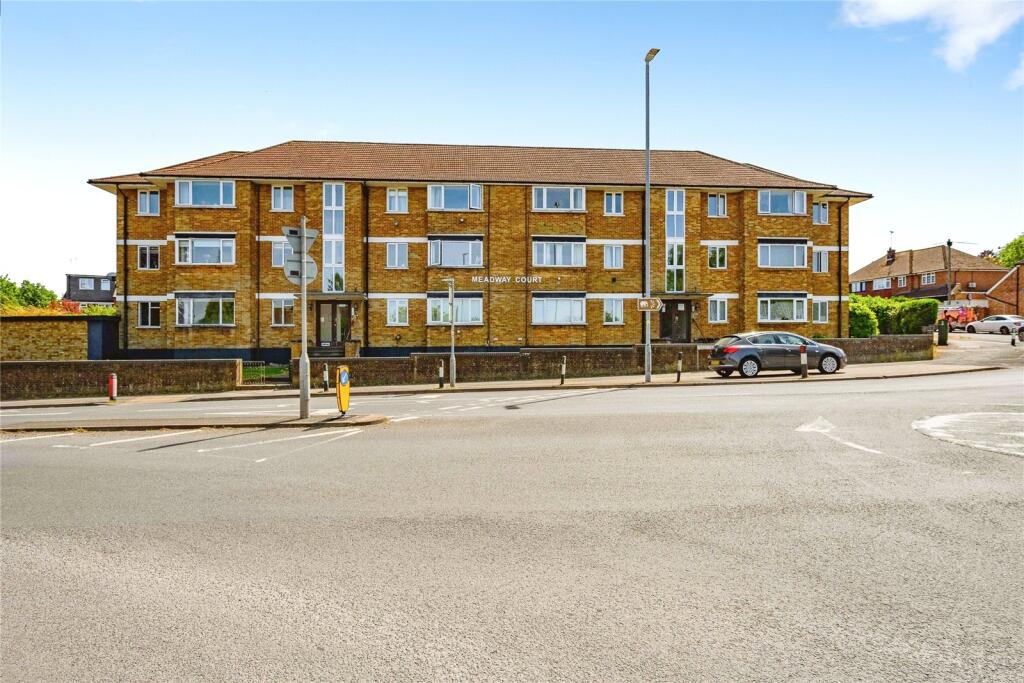 Main image of property: West Street, Dunstable, Bedfordshire, LU6