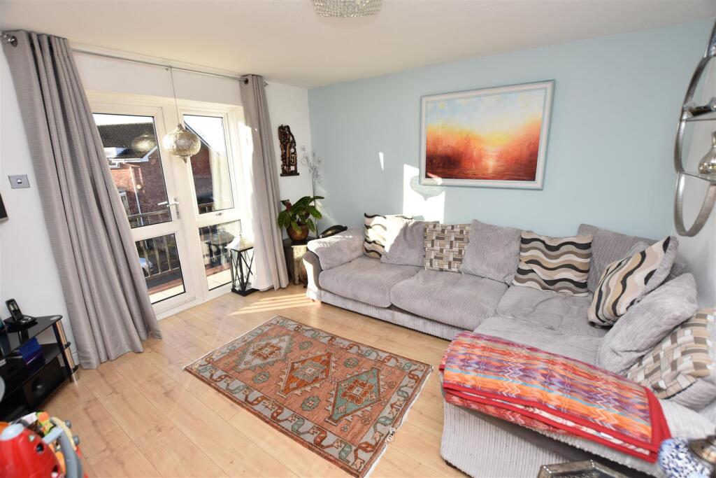 Kingfisher Way, Birmingham, West Midlands, B30