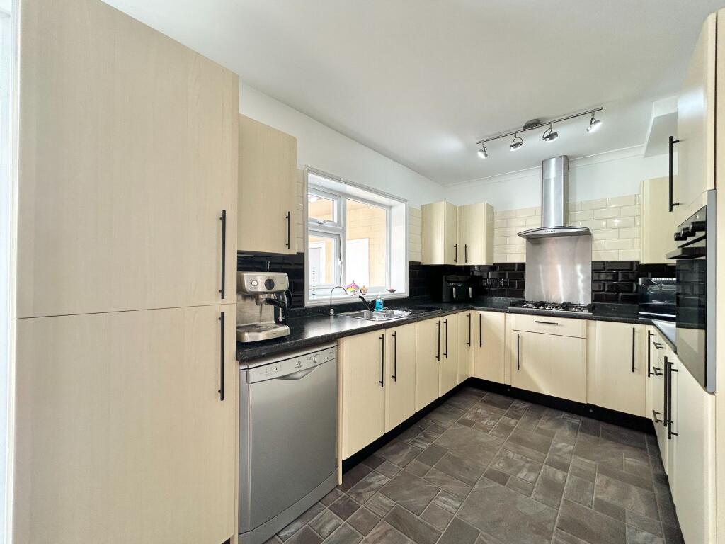 House in Exeter - View 3