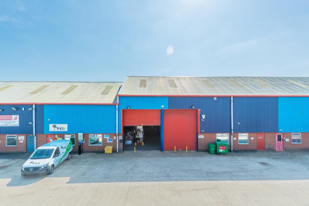 Main image of property: Units 110 & 111 Bridgwater Business Park, Bristol Road, Dunball, Bridgwater, TA6 4TB