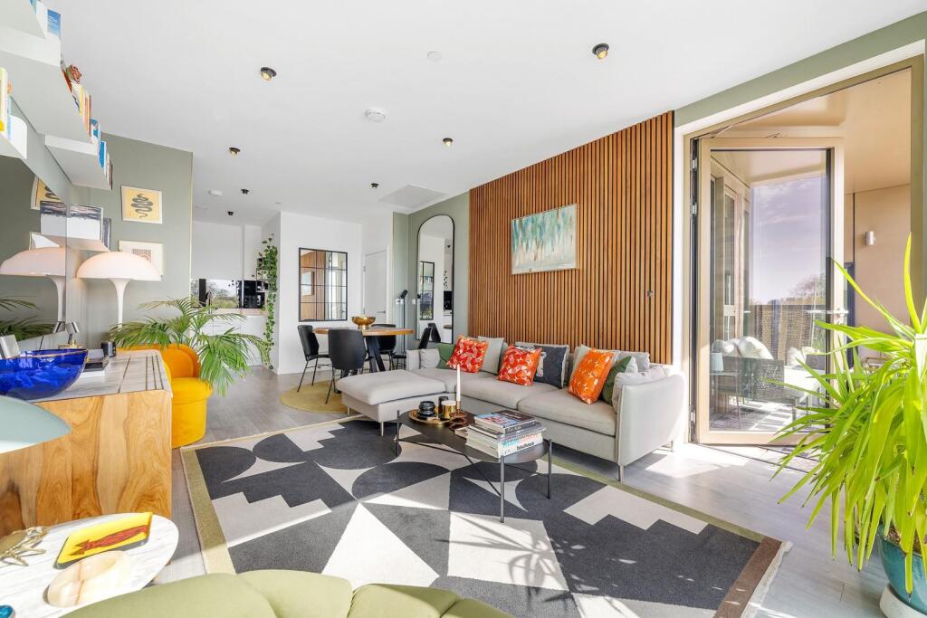 Main image of property: Stockwell Road, SW9