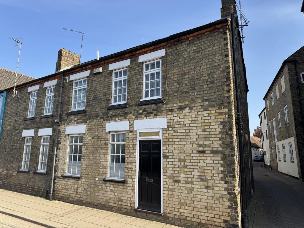 Main image of property: Waterval House, 10 Nene Quay, Wisbech, Cambridgeshire PE13 1AQ