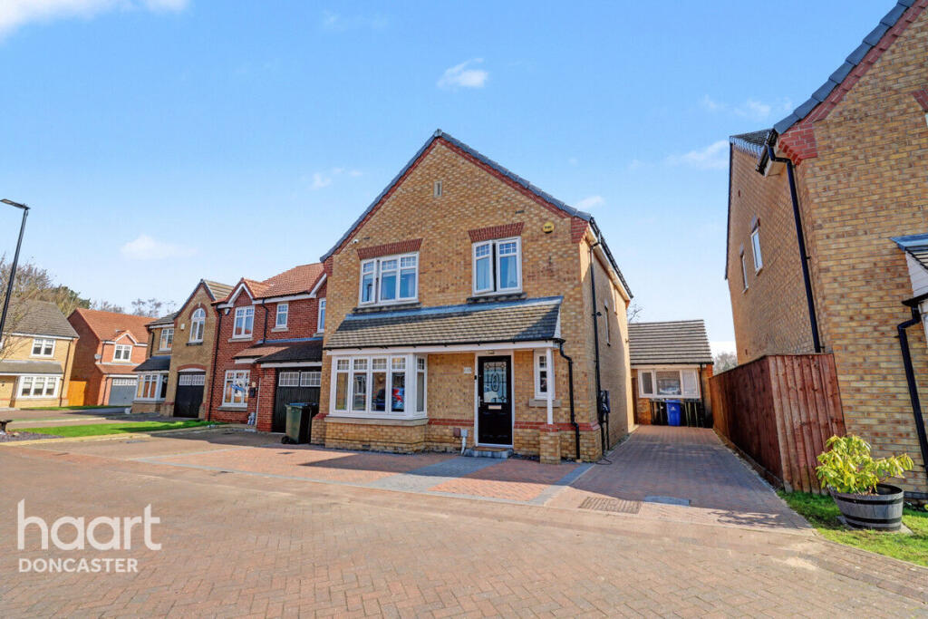Main image of property: Holly Field Crescent, Edenthorpe, Doncaster