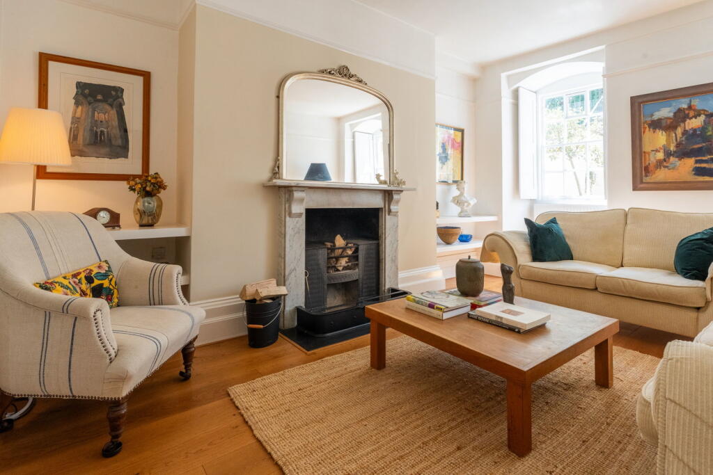 Apartment in Bath - More