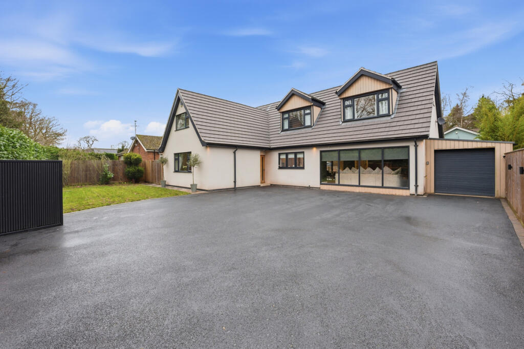 Main image of property: The Spinney, Elston, NG23