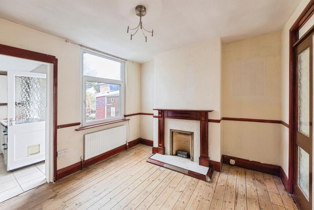 House in Stony Stratford, City of Milton Keynes - View 5