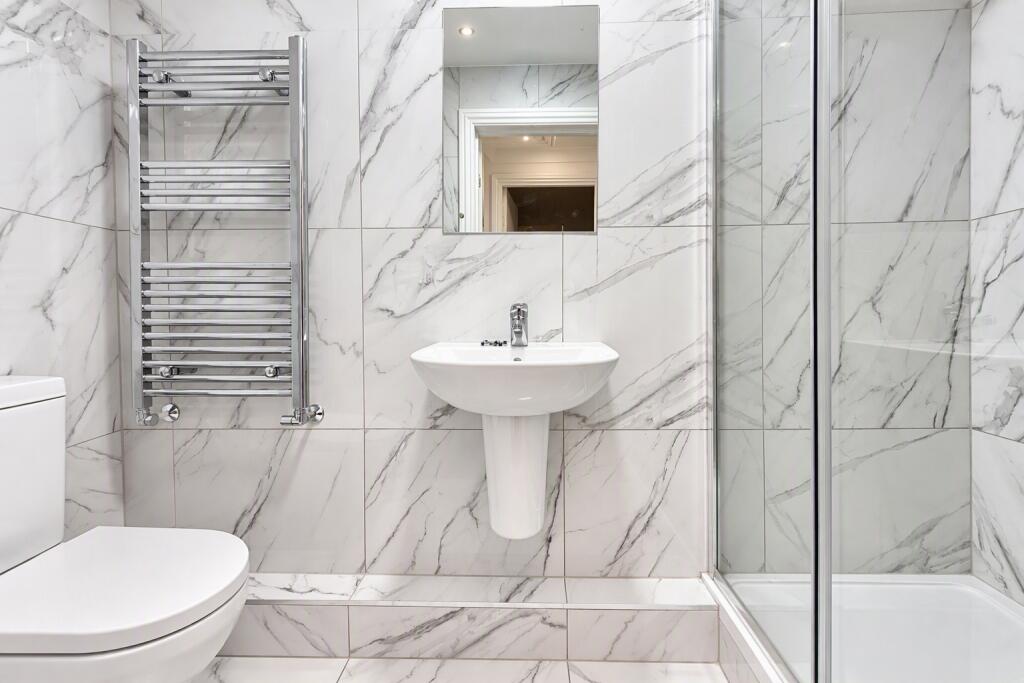 Apartment in London, Greenford - View 2
