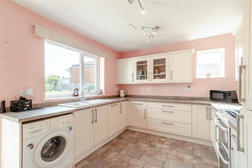 House in Maidstone, Coxheath - View 4