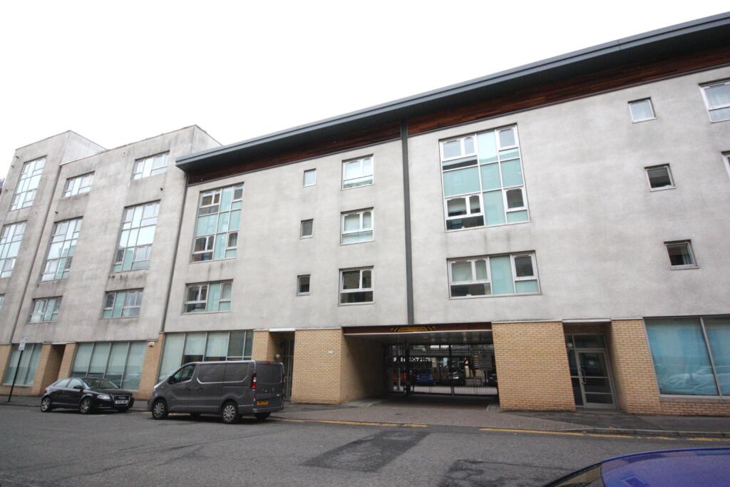 Main image of property: Flat 1/1 20 Dunblane Street, Glasgow G4 0HJ