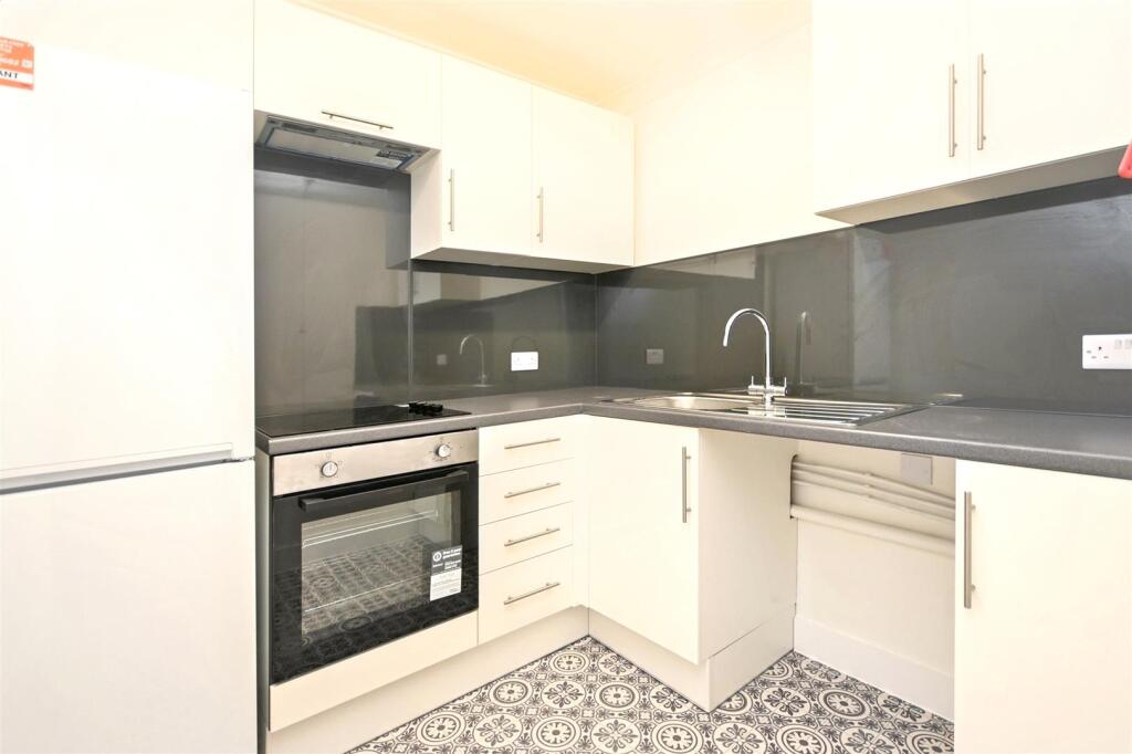 Trinity Place, Eastbourne photo 3