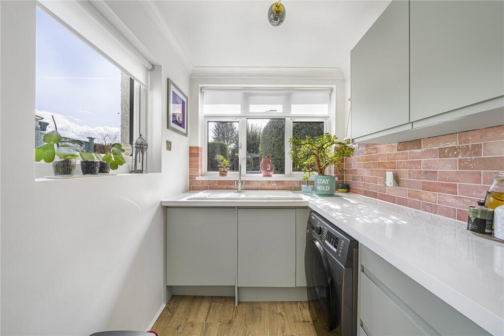 House in Gillingham, Twydall - View 5