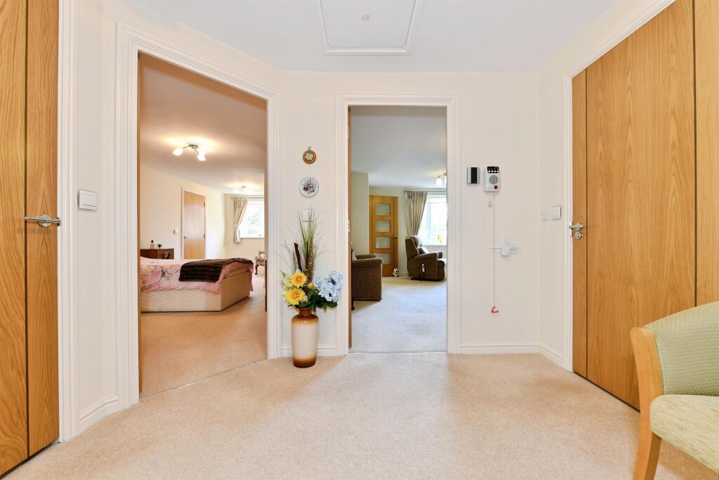 Apartment in Shepton Mallet, Somerset - View 5