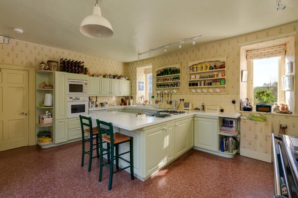House in Somerset - View 5