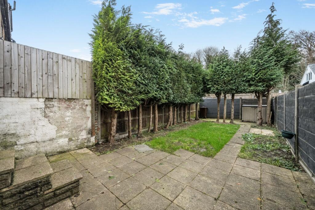House in Tandridge, Whyteleafe - View 4