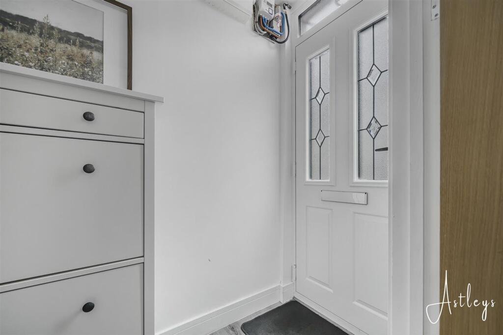 House in Resolven, Neath Port Talbot - View 5