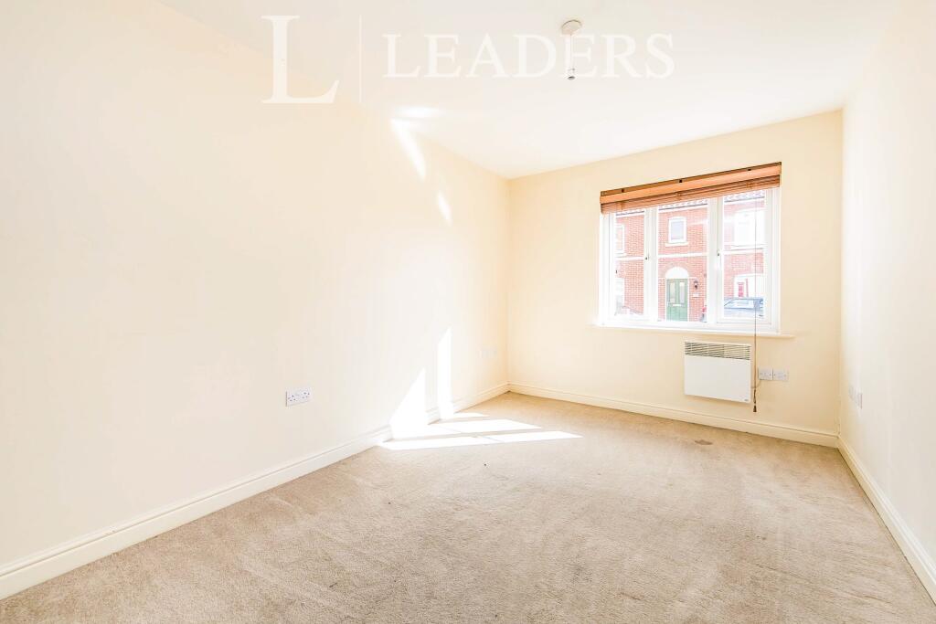 Apartment in Ipswich - More