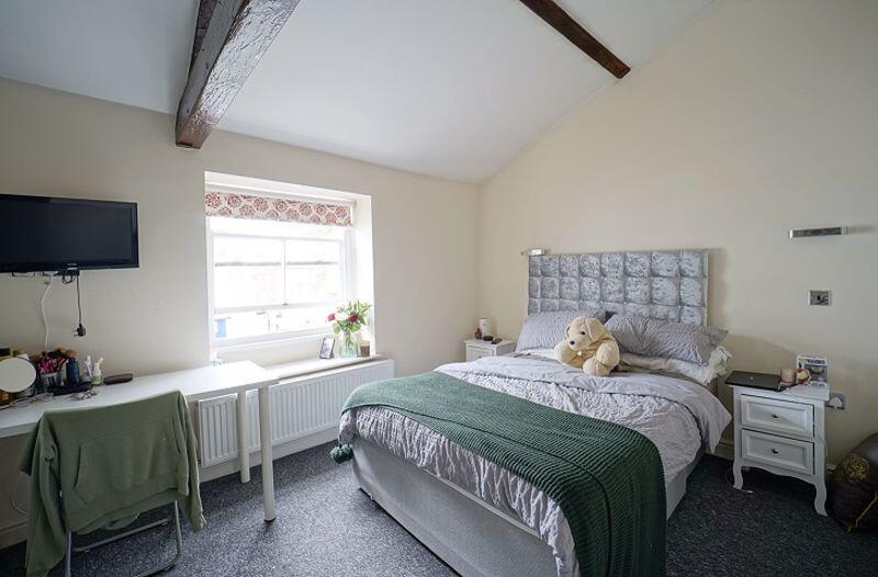 House in Leeds - View 5