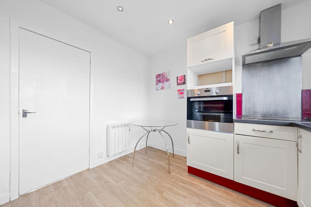 Apartment in Falkirk - View 4