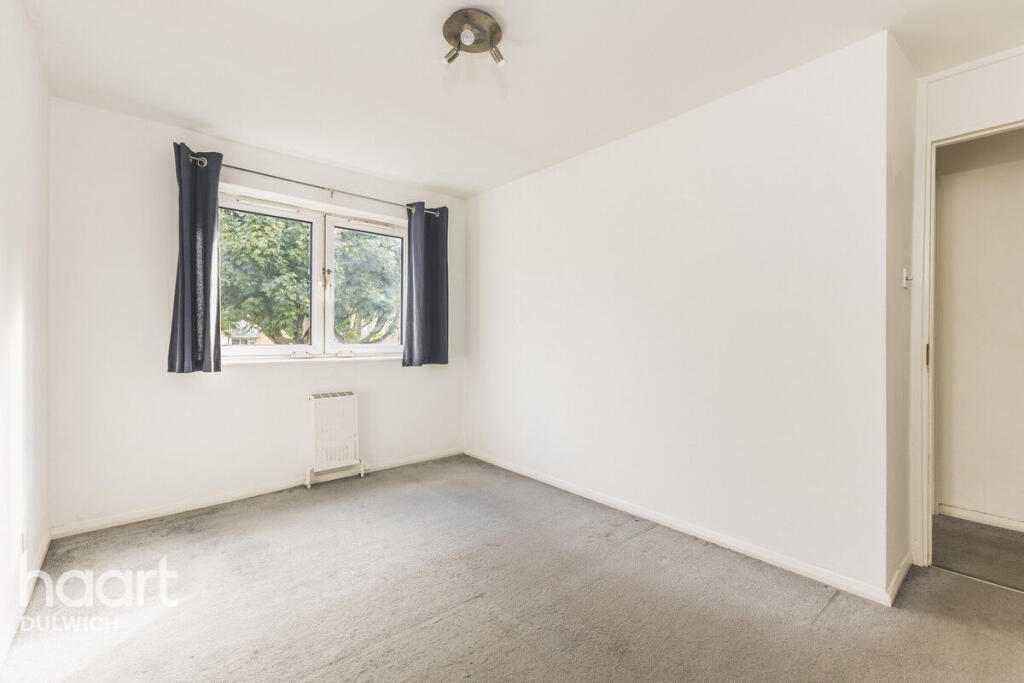 Apartment in London - View 3