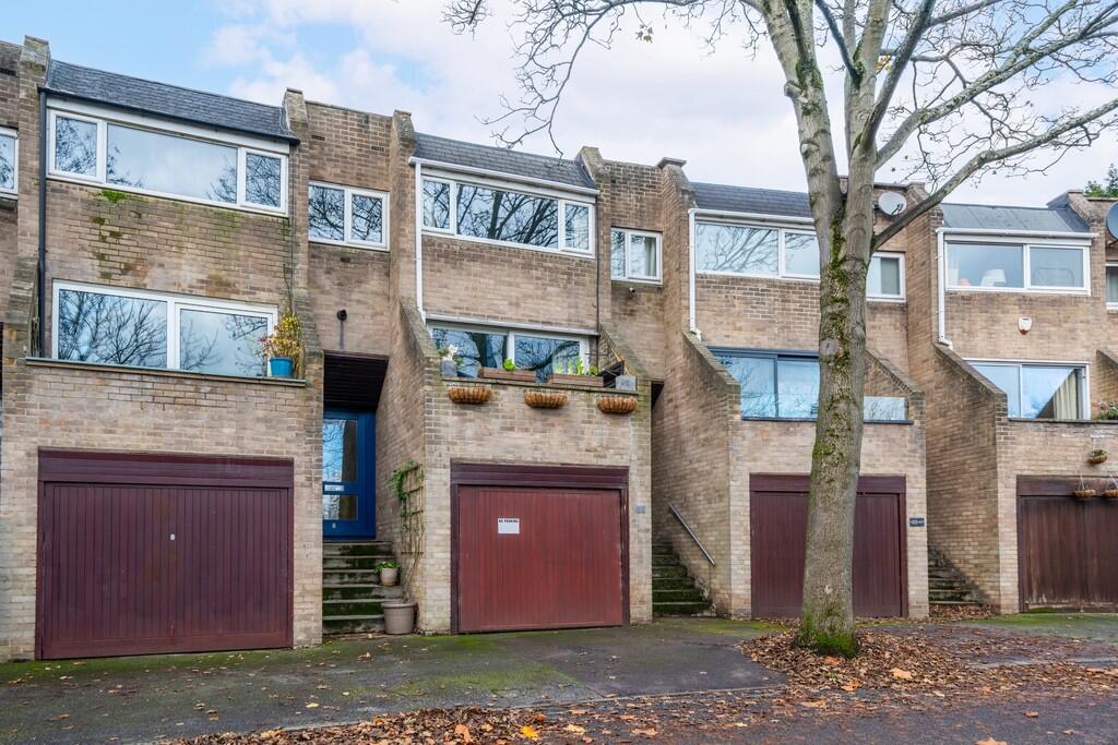 Main image of property: Lincoln Circus, The Park, Nottingham 