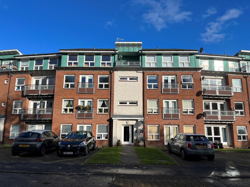 Main image of property: Flat 3/1 at 52 strathblane gardens, G13