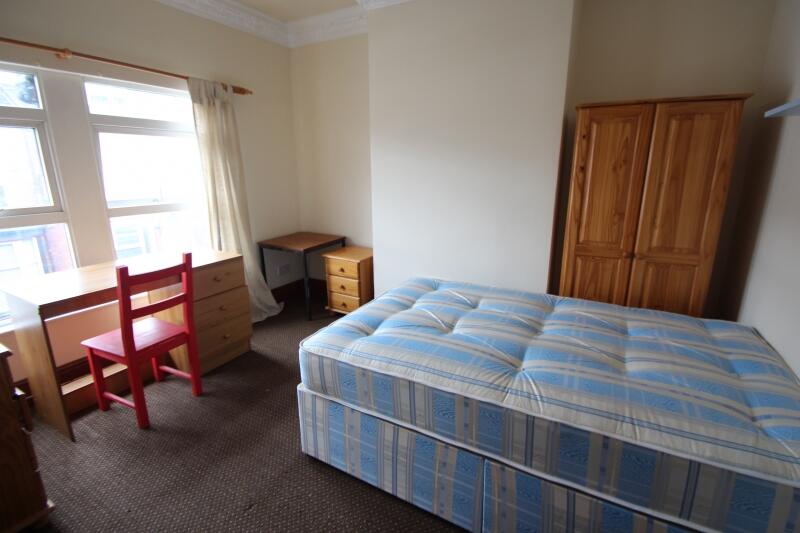Norwood Place, Leeds, West Yorkshire, LS6 - More