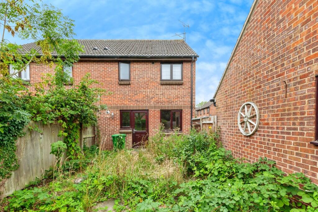 Vicarage Way, SL3 photo 4