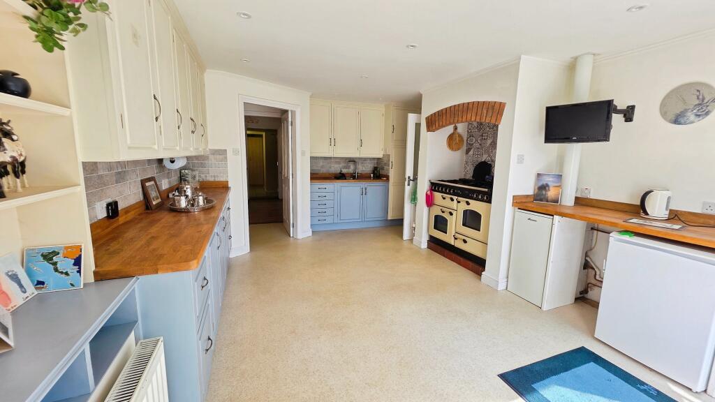 House in Nottingham - View 4