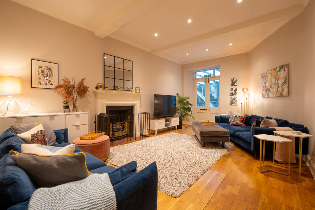 Main image of property: 4A Henderson Row, Edinburgh, EH3