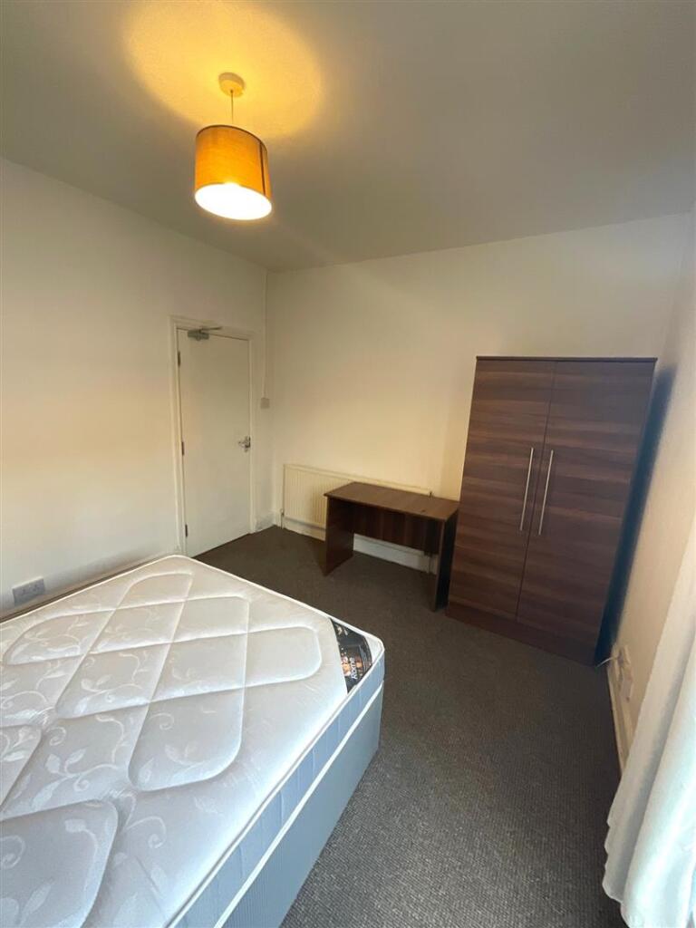 House in Hull, Kingston upon Hull - View 3