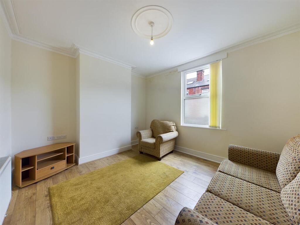 4 bedroom terraced house for rent