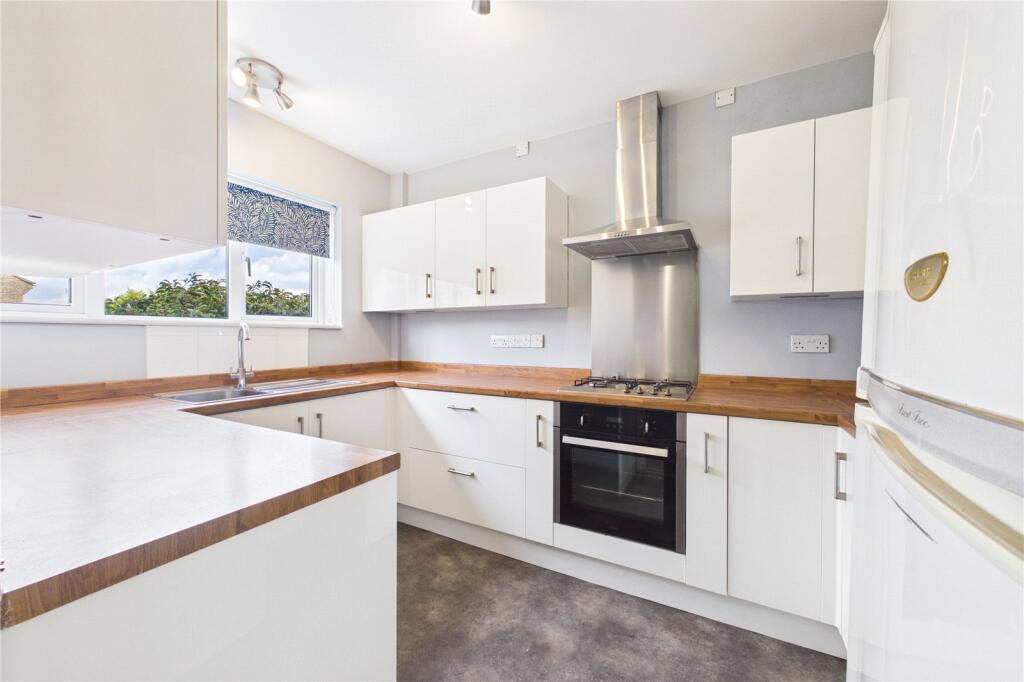 House in Greenham - View 5
