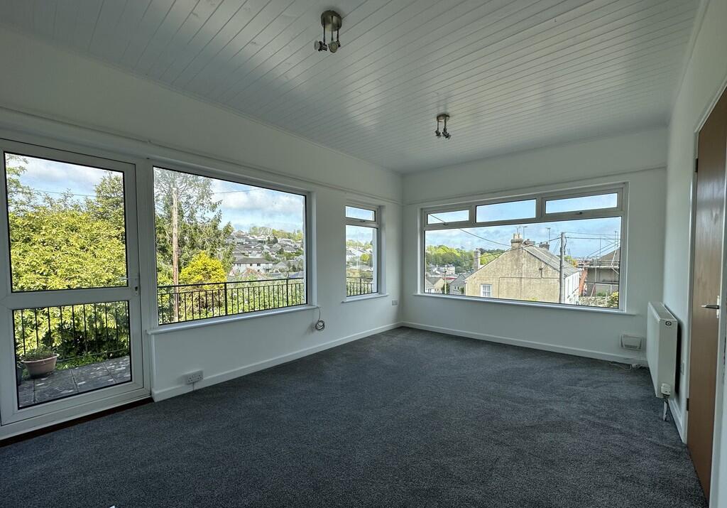 Apartment in Penryn, Cornwall - View 3