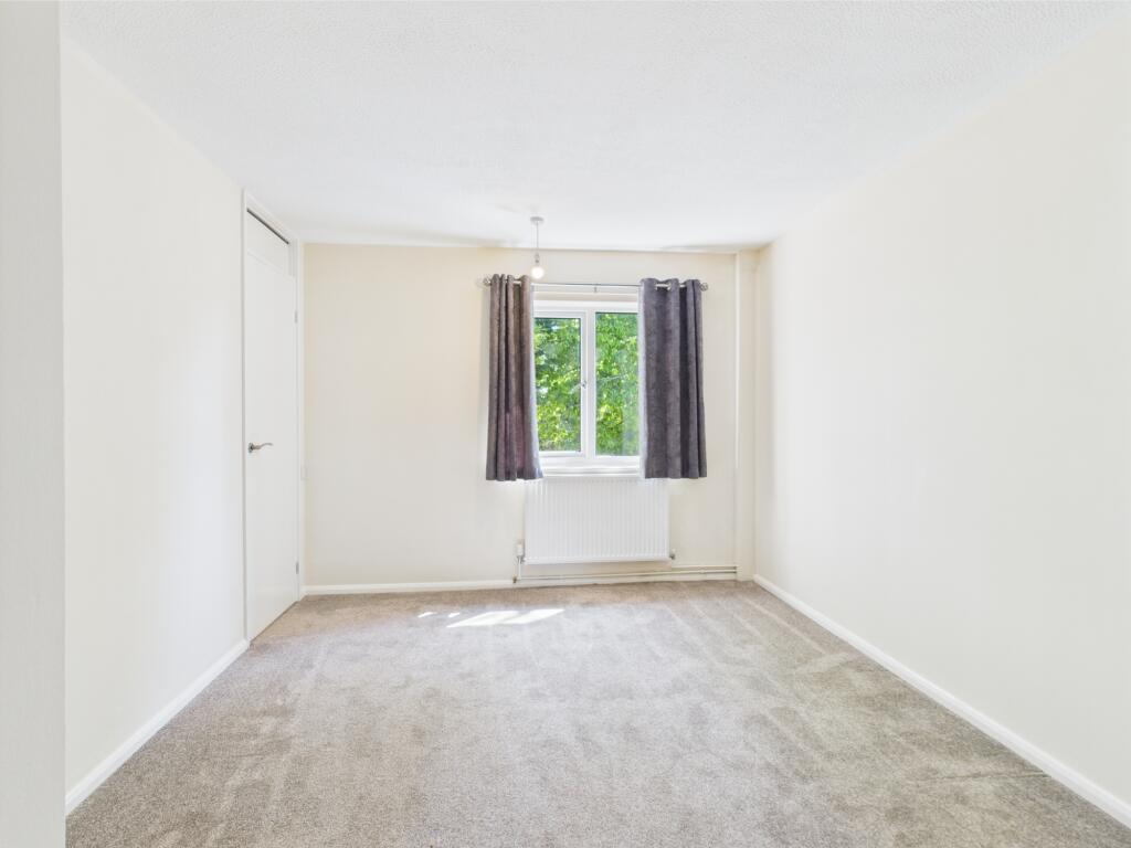 Apartment in Reading - More