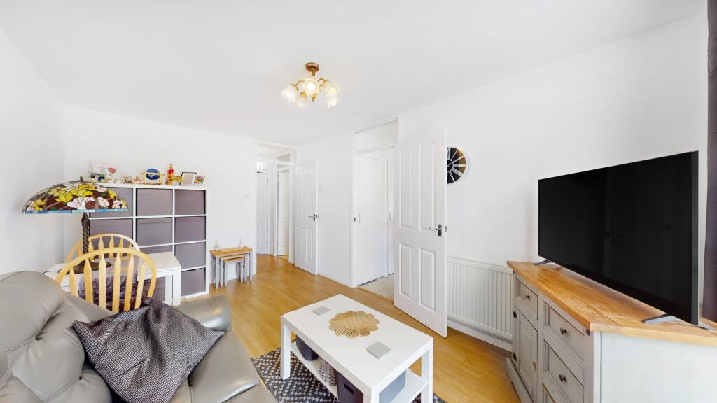 Main image of property: Aylsham Drive, Ickenham, Uxbridge,  UB10 8UJ