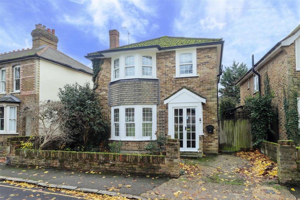 3-bed detached on The Green, West Drayton, £575,000