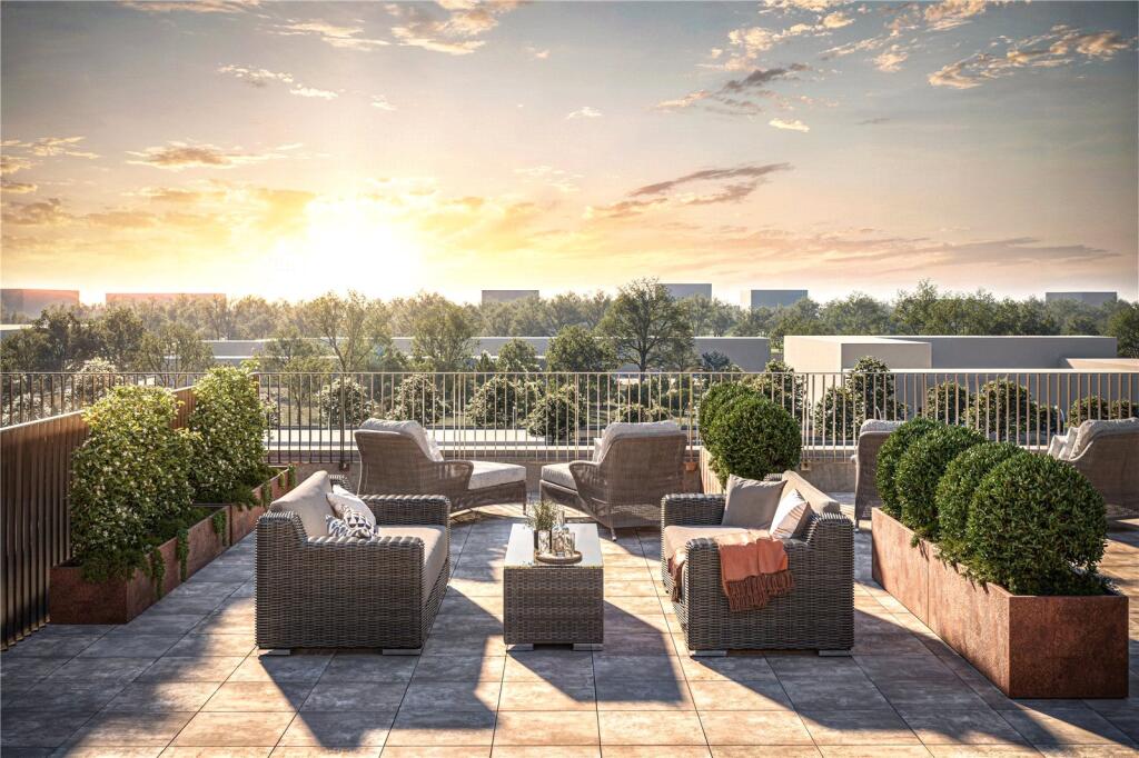 Apartment in Stevenage, Hertfordshire - View 3