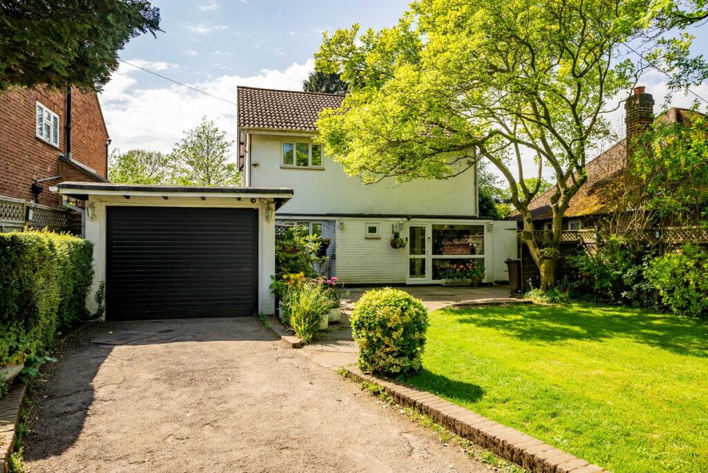 3-bed detached on Sandpit Lane, St. Albans, Hertfordshire, AL1, £1,000,000