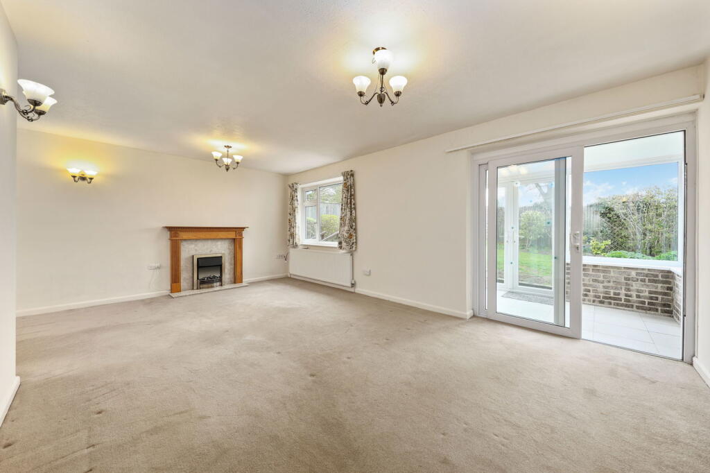 House in Derbyshire Dales, Matlock Town - View 4