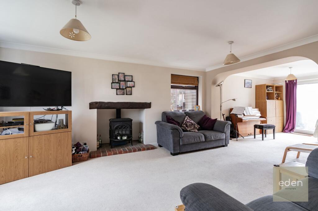 House in Tonbridge and Malling, Leybourne - View 2